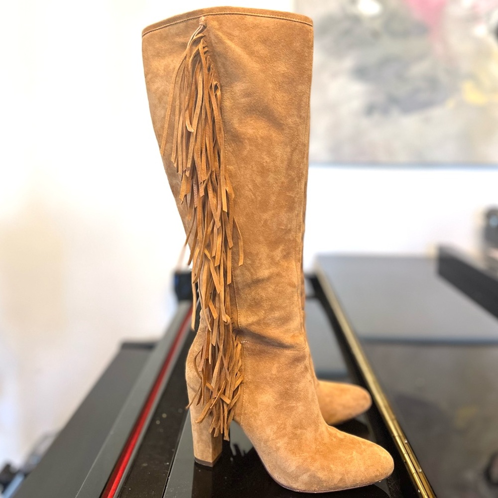 EUC Ralph Lauren camel colored suede fringed boots